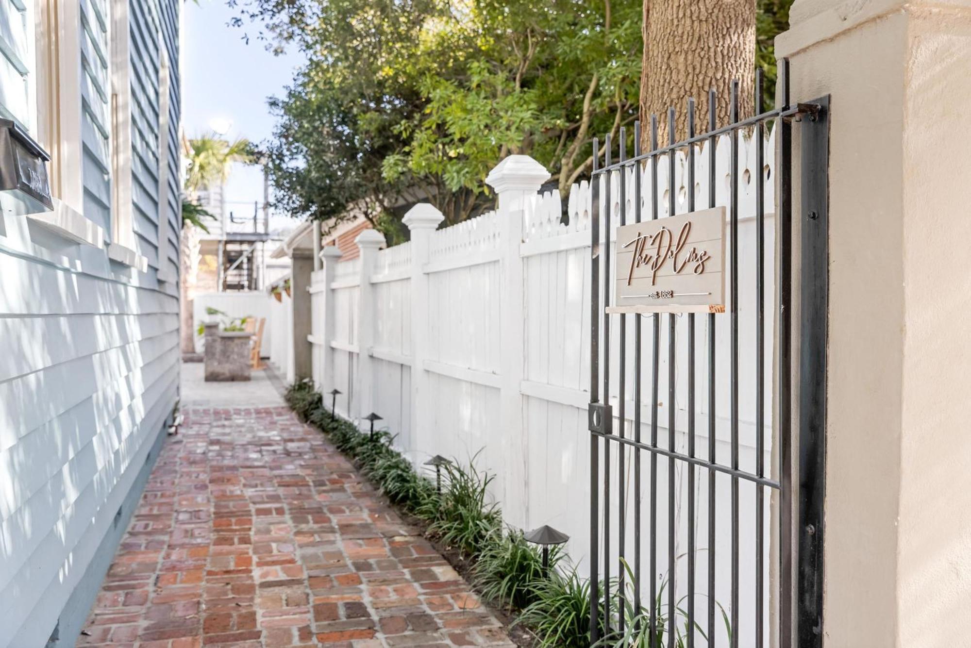 Hidden Outdoor Oasis - 1 Block To King Villa Charleston Exterior photo